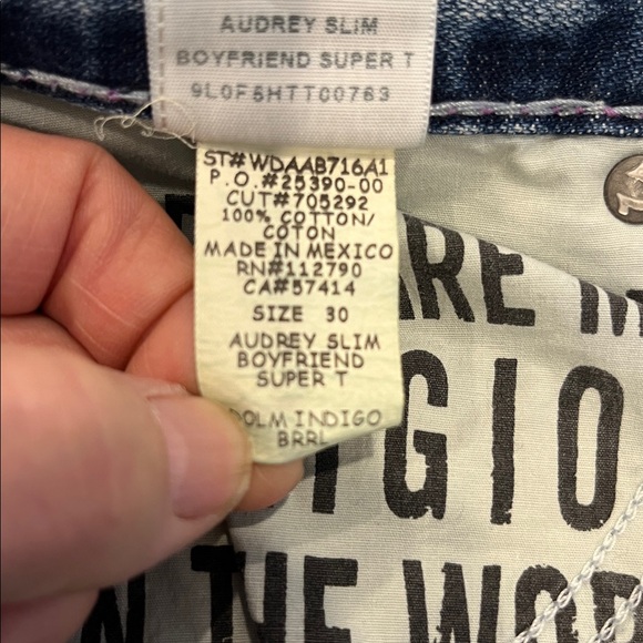 True Religion Audrey Mid Rise Slim Boyfriend blue Jeans with topstitching - Picture 16 of 16